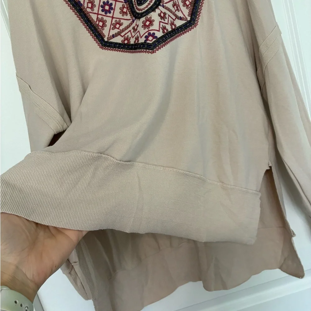 POL Cream Beige Oversize Sweater Sweatshirt Women’s Small Western